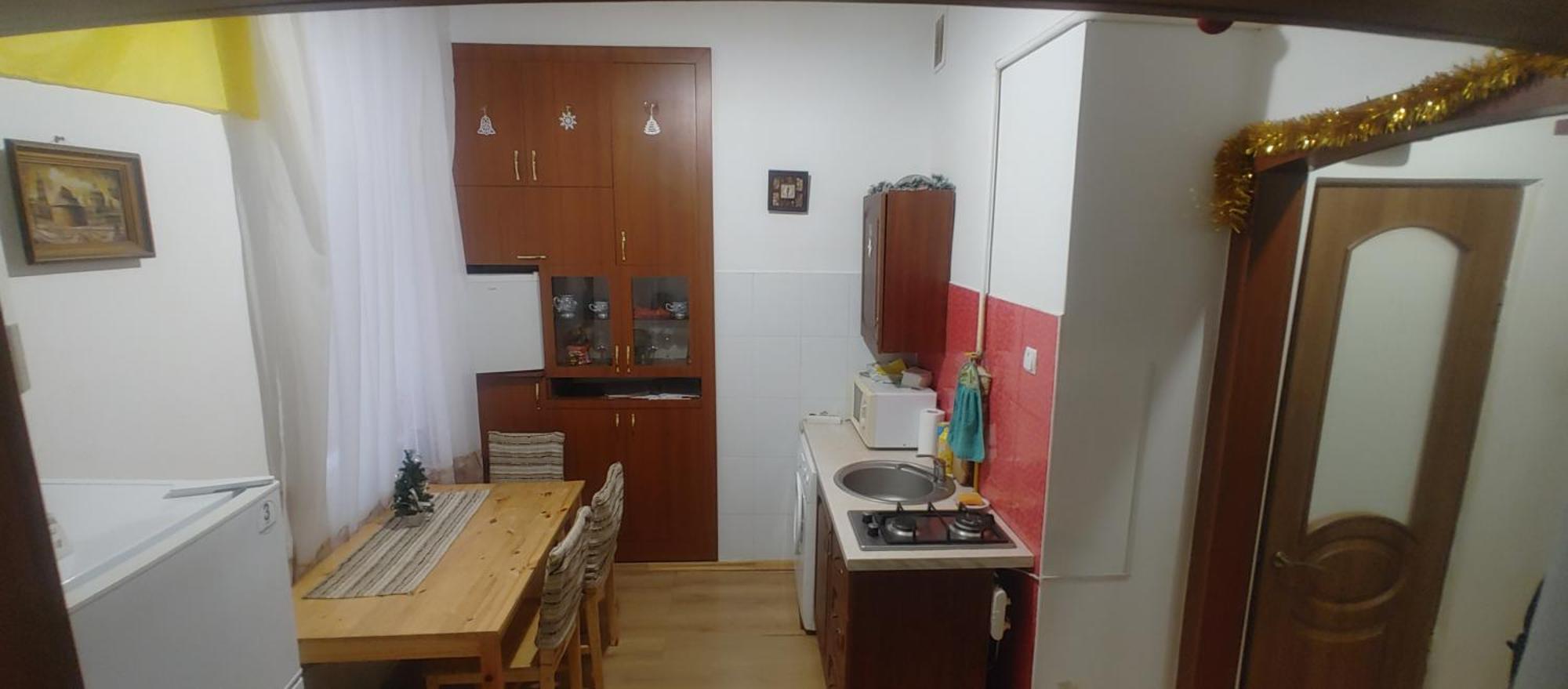 Apartment Near Rynok Square ลวีฟ ภายนอก รูปภาพ